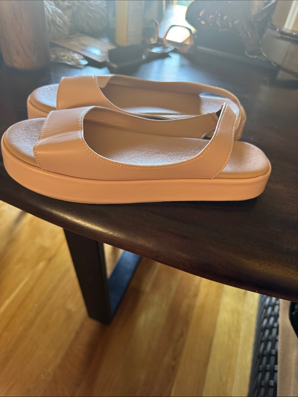 Women’s Open-Toe Slingback Sandals in Light Pink